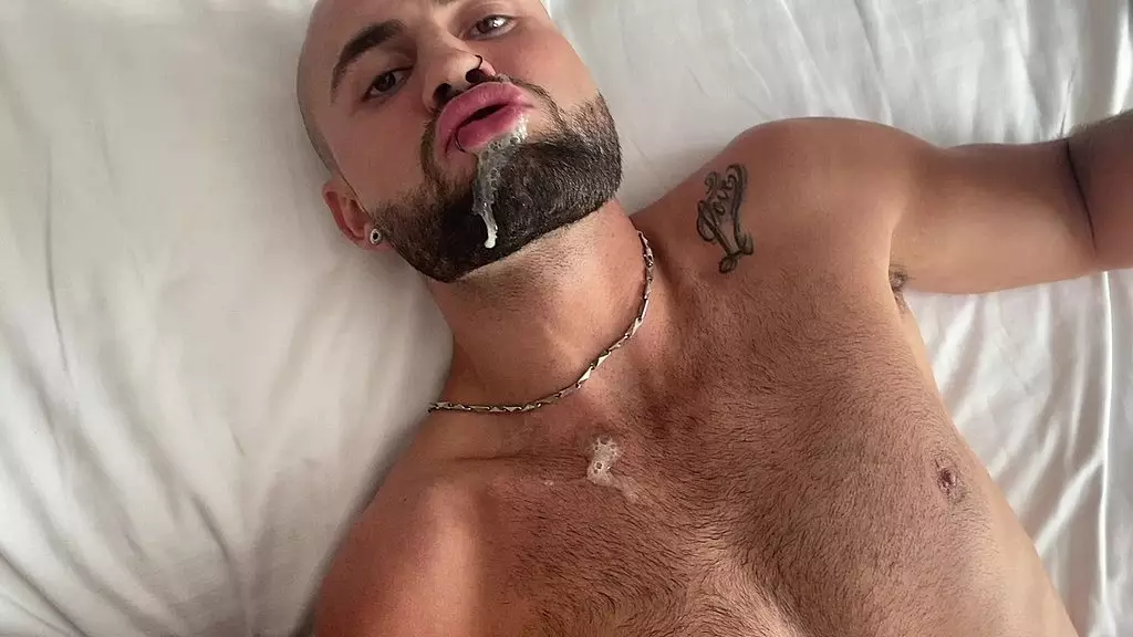 Jeffrey Lloyd Takes Double Anal Pounding