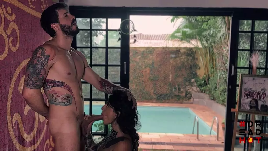 First Time Gay Interracial with Peach Velvet and a Facial