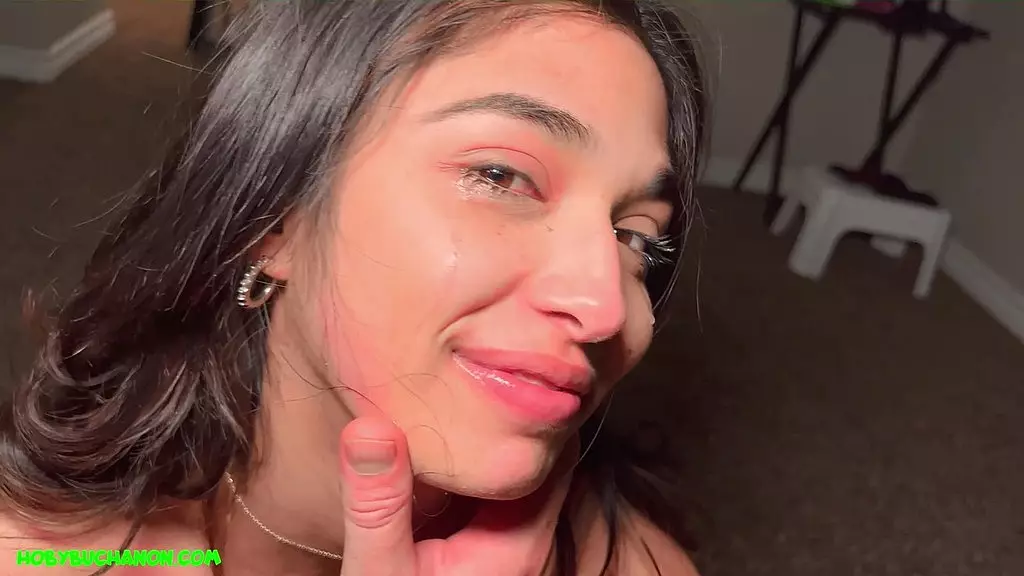 Latina Teen Reina Rae's Rough Debut