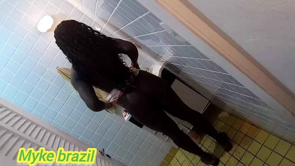 Latina Anal Queen Fernanda Takes BBC in Kitchen and Bedroom