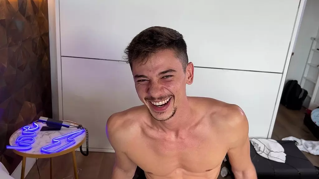 Lola Bratz Unleashes Anal Fury in Hardcore Threesome