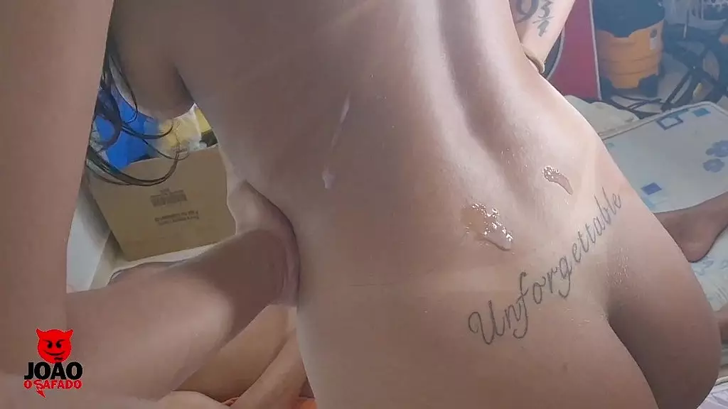 Raw Favela Fuckfest: 2 Teens Take 3 Huge Cocks