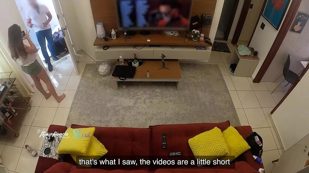 Hotwife ThayKsada Fucks Delivery Guy on Sofa