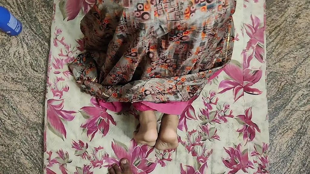 Marwadi Bhabhi's Anal Debut