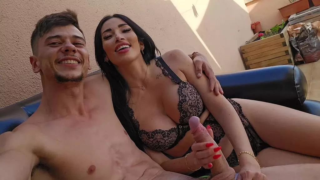 Public Garden Fuck with Stunning Clea Gaultier
