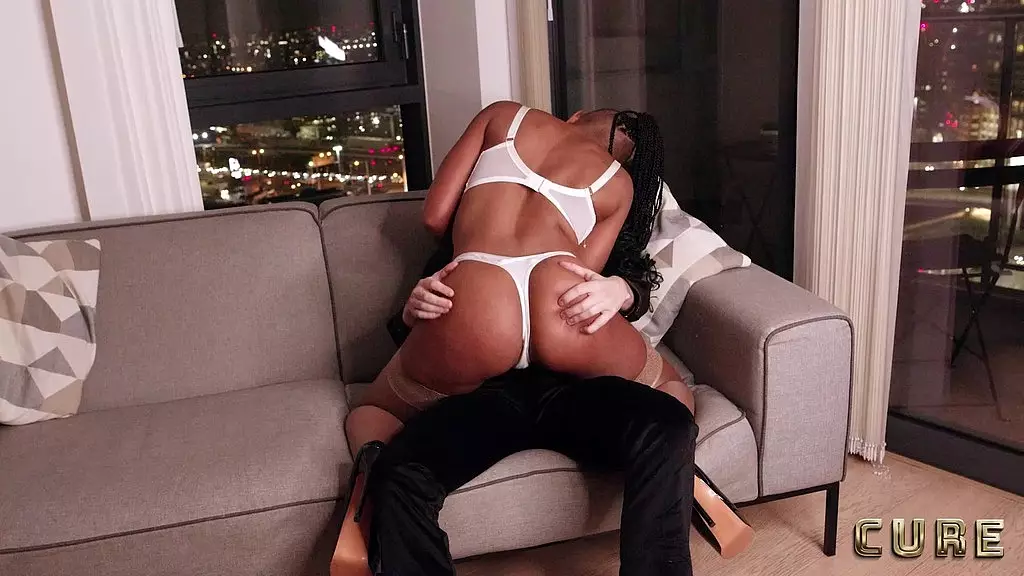 Lola Marie's Insatiable BBC Threesome
