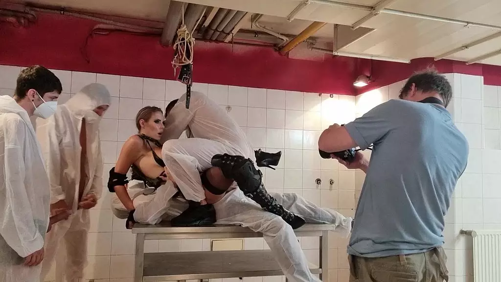 Florane Russell's Sizzling BTS Blowjob Scene
