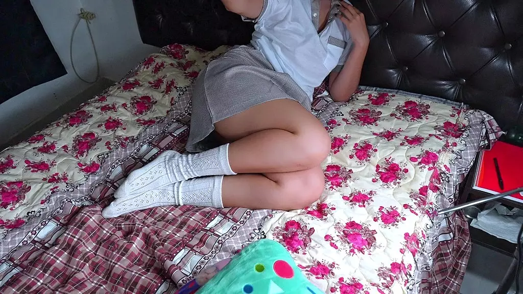 Mexican Collegiate Cutie Gets Fucked in Her Room