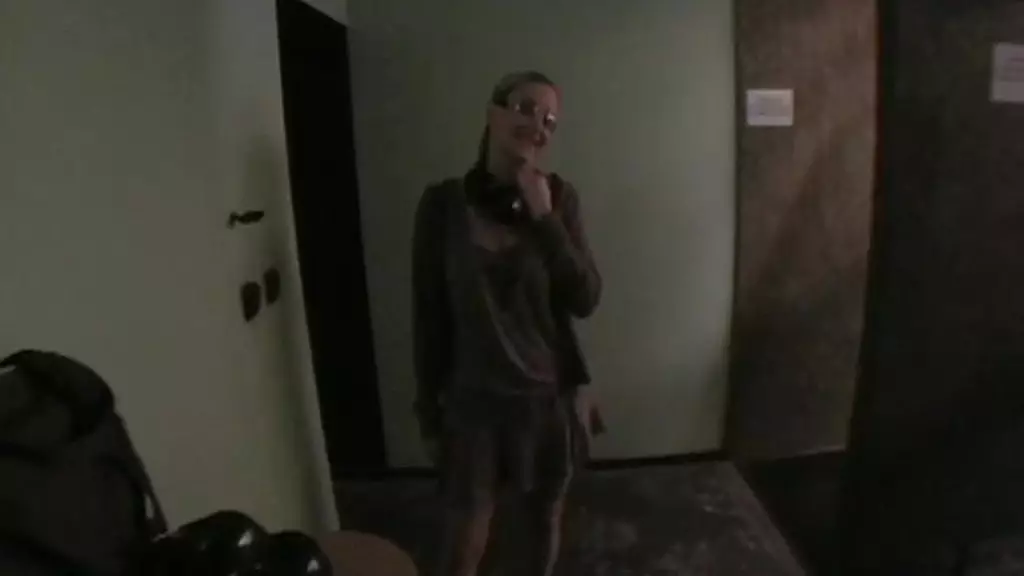 Sasha's Smoking Hot Gun-Loving Blowjob