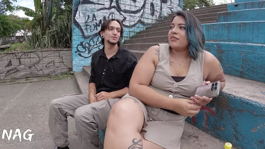 Seduced on the Train Station: Fake Agent Scores