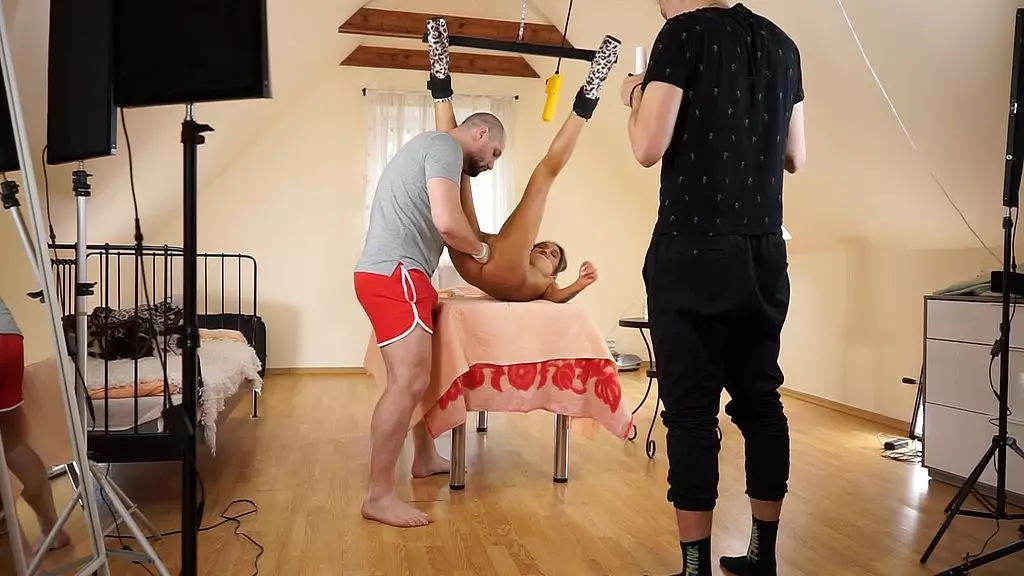 Monika Fox Suspension Fisting Orgy