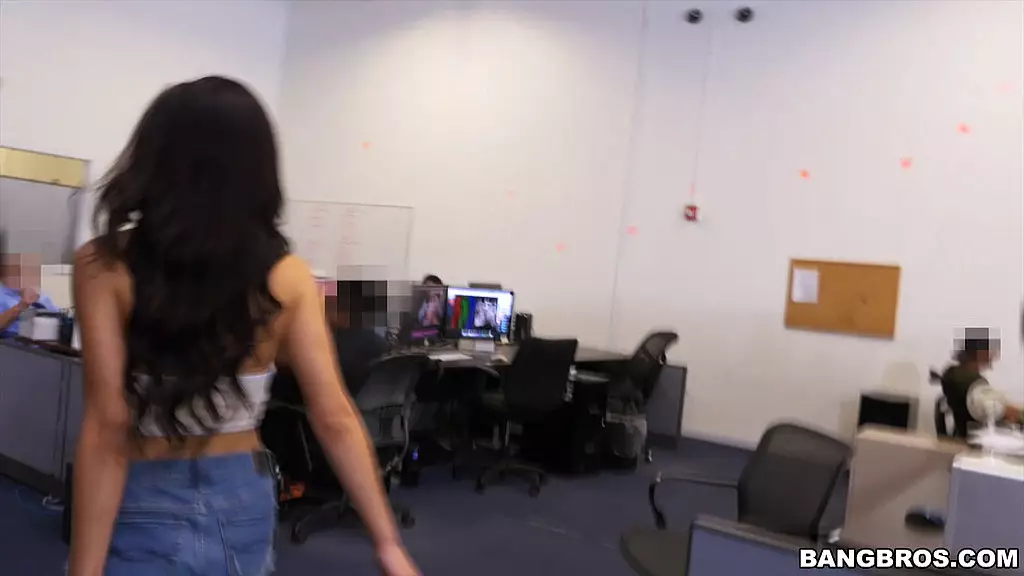 Maya Bijou's Seductive Blowjob and Anal Frenzy