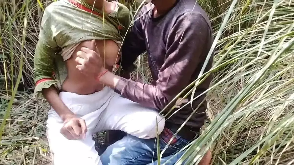 Village Girl's Forest Fuck