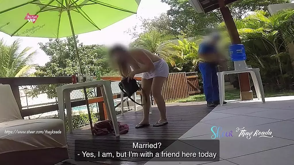 Hot Latina Wife Fucked by Delivery Guy