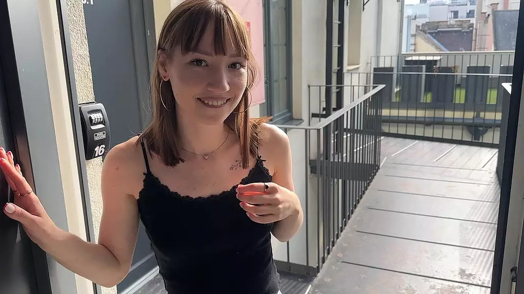 Neighbor Kate Quinn Takes BBC in Her Insatiable Ass