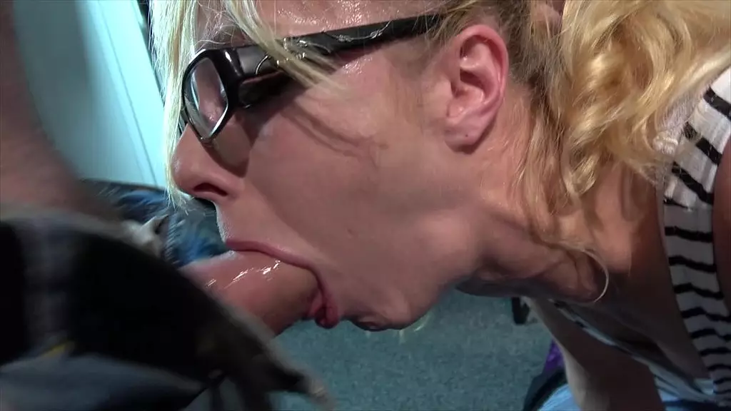 Blonde Bombshell Takes it Hard in POV Anal Outdoor Romp