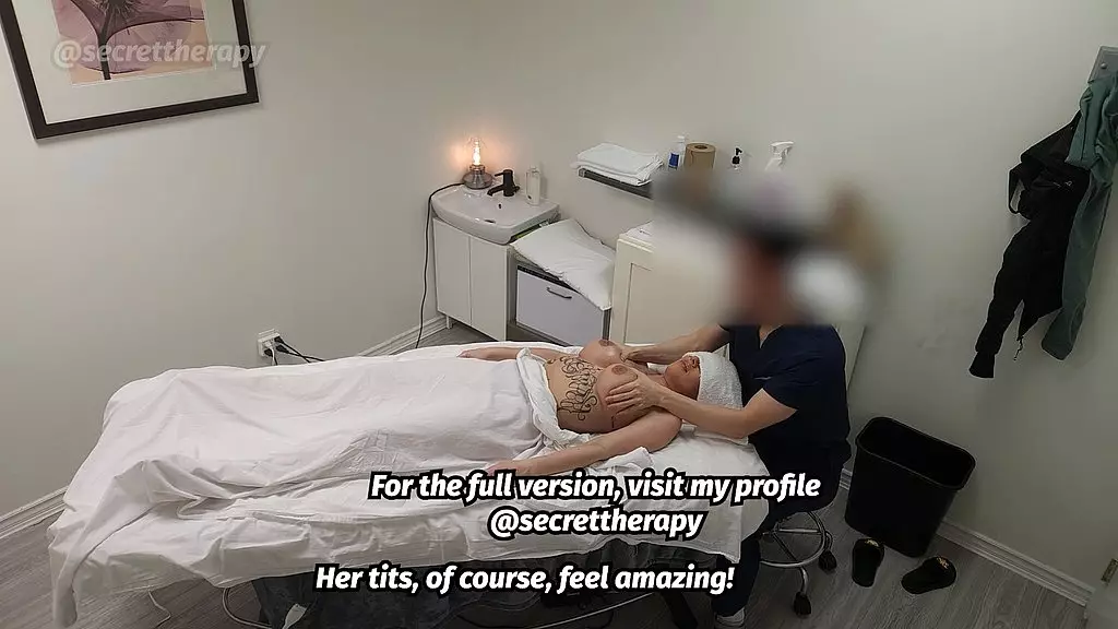 Tattooed Milf Kendal Fucked Hard by Latino Therapist