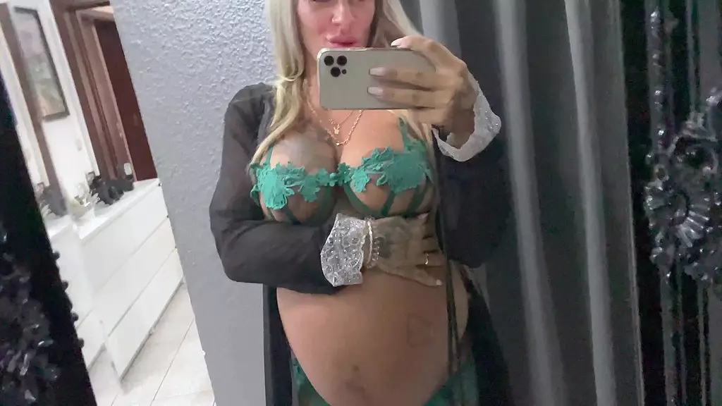 Pregnant Latina MILF Craves Neighbor's BBC in Her Ass