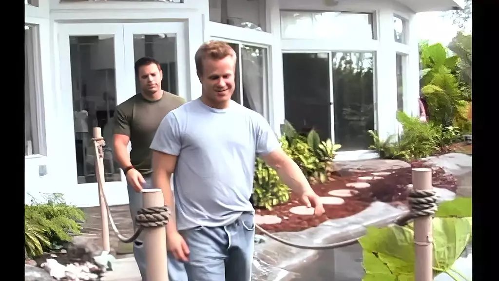 Tiffani Thompson Takes Two Huge Cocks Outside