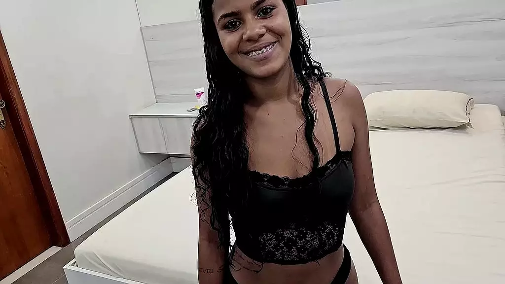 Larissa Goulart's XXX Debut with Jr Doidera