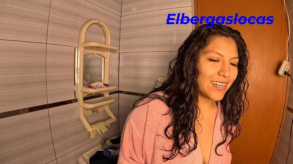 Latina Babe Demands Creampie, Ends Up Begging for More