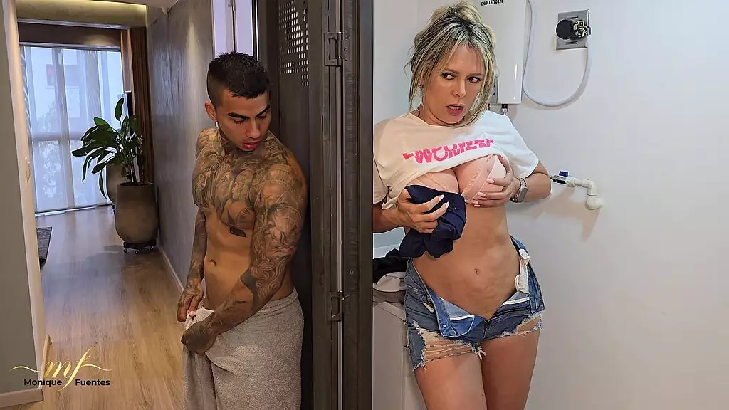 Stepson Drills Stepmom Monique Fuentes' Perfect Ass