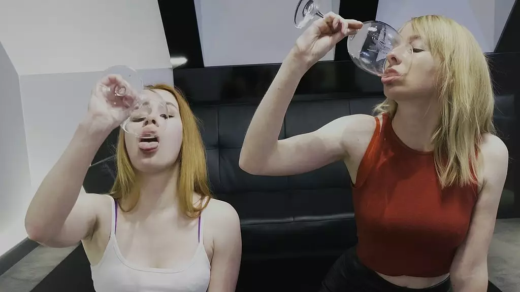 Alisia & Kaira's Anal Love Fest