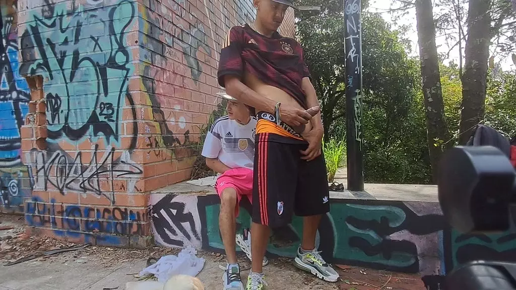 Latino Daddy Barebacks Stranger in Medellin Park