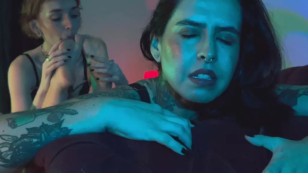 Toe Licking Frenzy with Bia Roman and Xdemonica