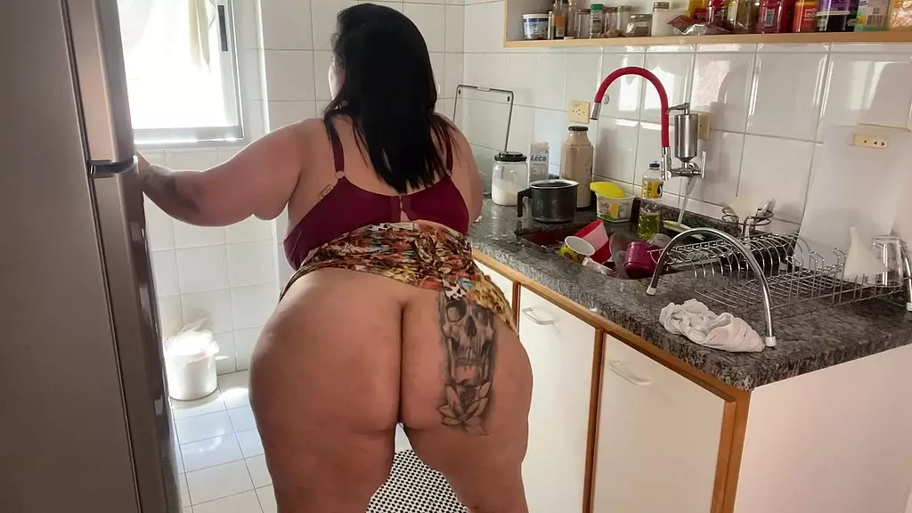Mary Jhuana's Veggie Fuck Fest