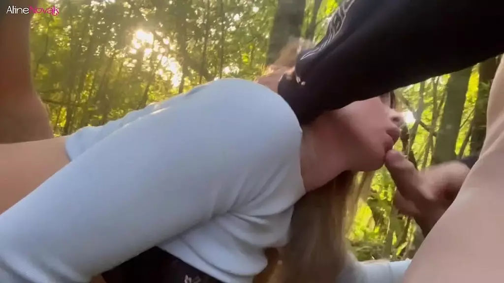 Latina Loirinha Takes on Two Cocks at Once