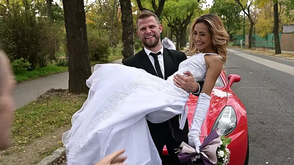 Veronica Leal Cheats on Fiancé with Ex at Altar