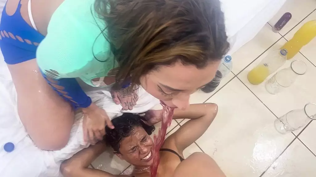 Vitoria Beatriz Extreme Threesome with Piss Play and Creampies