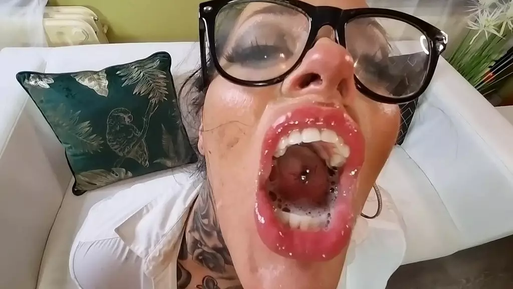 Rough Sex Queens Ashley Cumstar & Louise Lee Destroyed