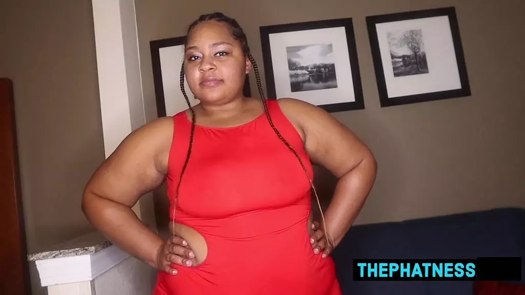 Juicy Red Unleashes Her Latina Heat