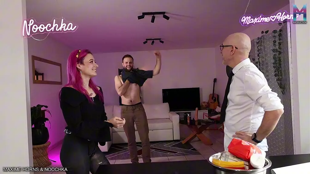 Delivroubignole Gets Fisted and Fucked Raw