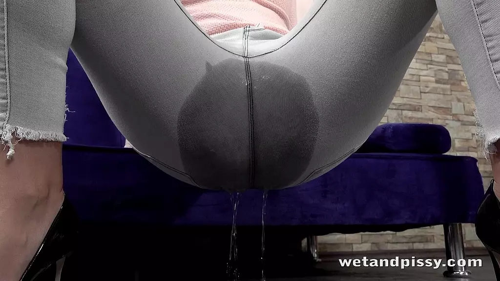 Jenifer Jane Unleashes a Pissing Frenzy