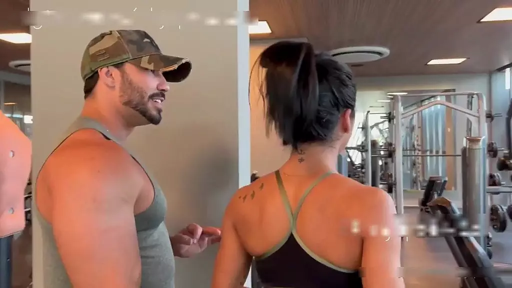 Latina Fitness Model Ah Japonesa Rides Diego Mineiro's Huge Cock