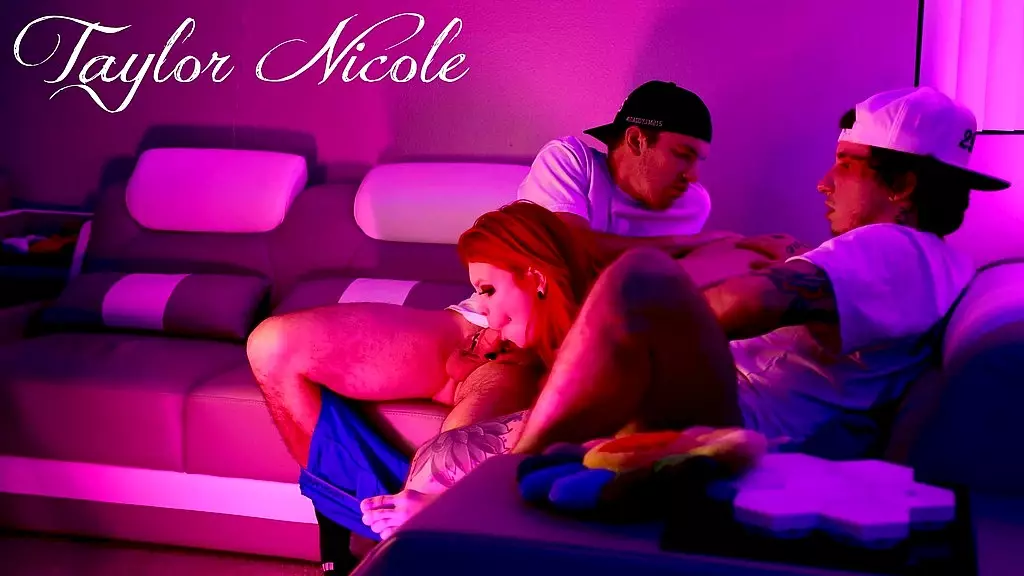 Blonde MILF Taylor Nicole Takes Double Penetration