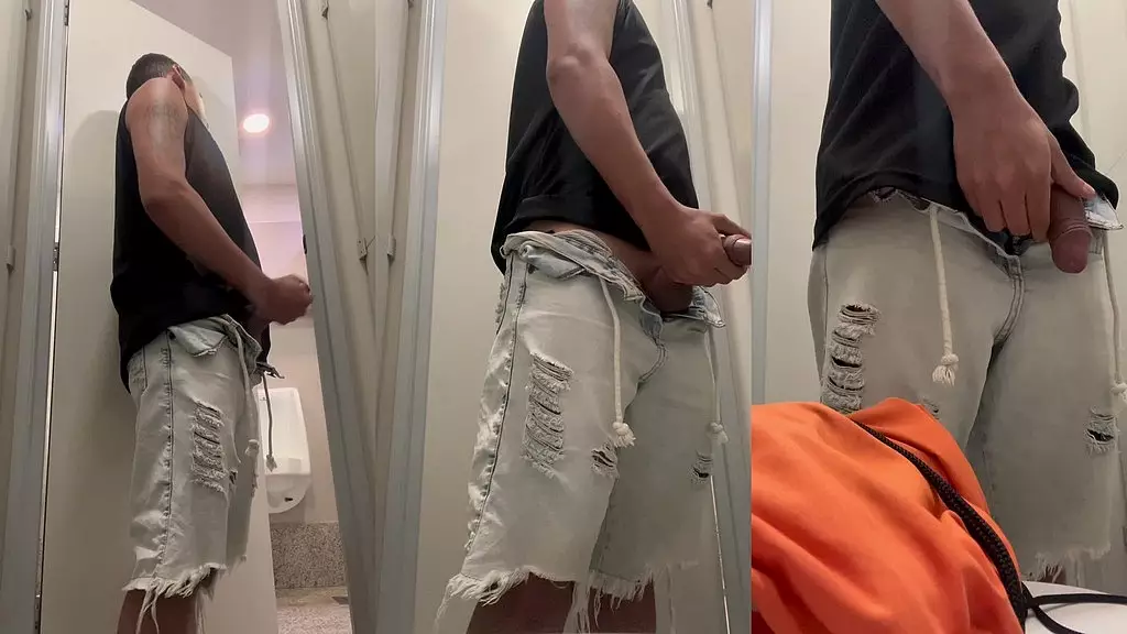 Lekrjj's Bareback Banheirao Blowjob
