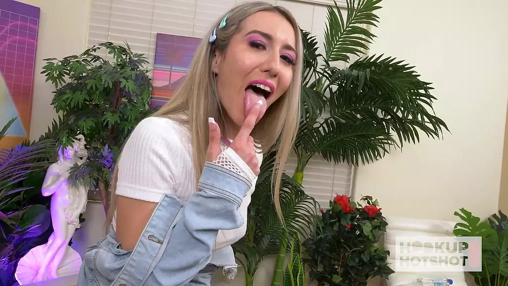 Rough Fucked Sweet Sophia Bareback Blowjob