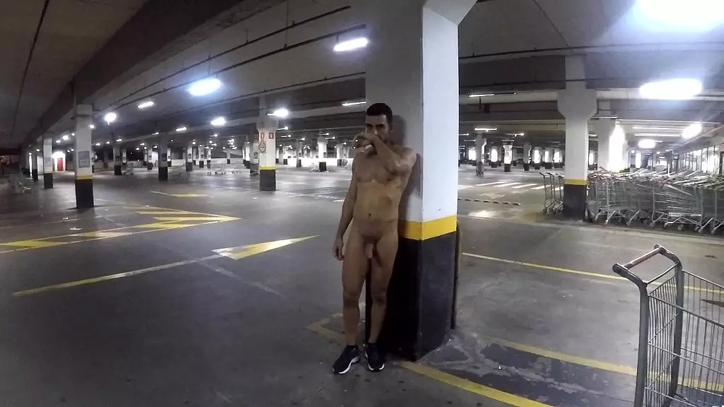 Naked Exhibitionist Walks Wild in Mall Parking Lot