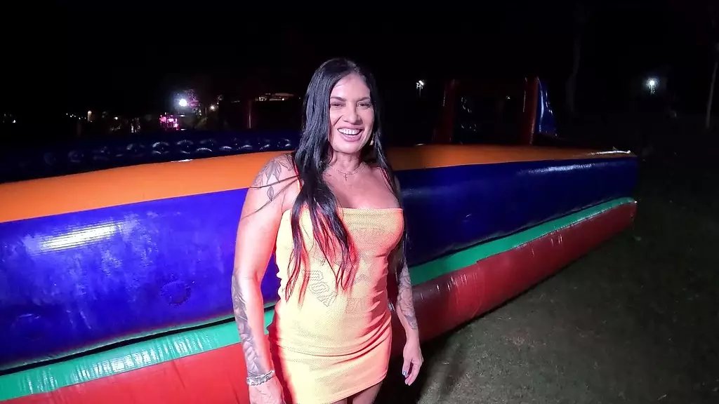 Lesbian Latina MILF Mamae Dojob Fucks Binho Ted