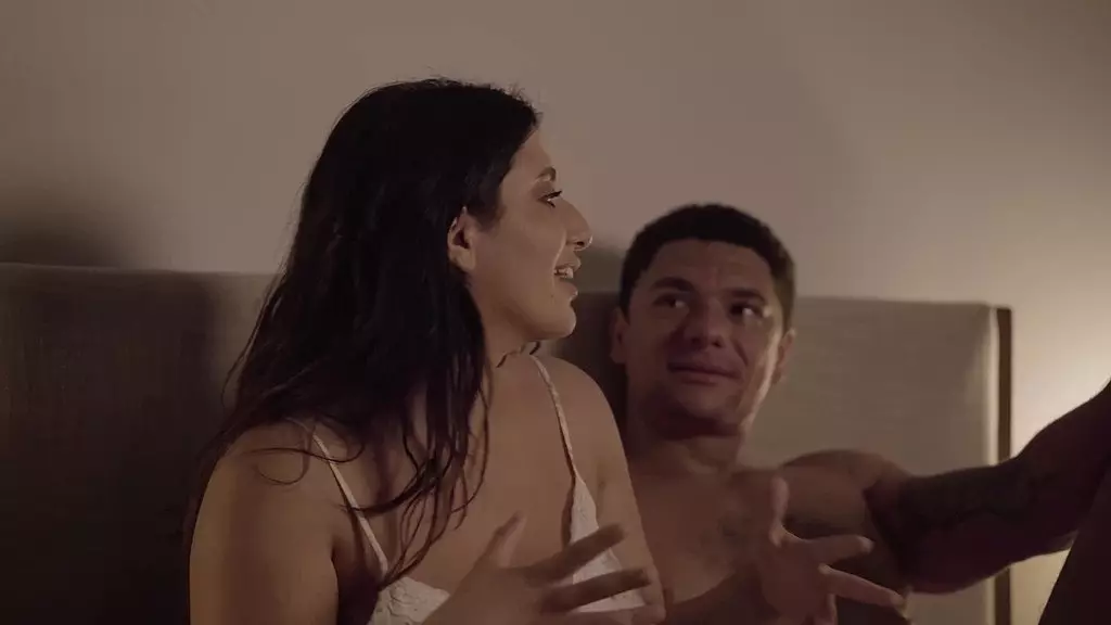 Sarah Arabic Unleashes Erotic Fantasies in 4K