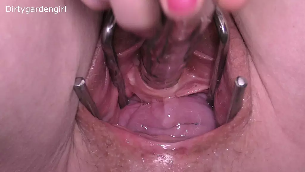 Dirtygardengirl's Extreme Urethra Stretching and Cervix Play
