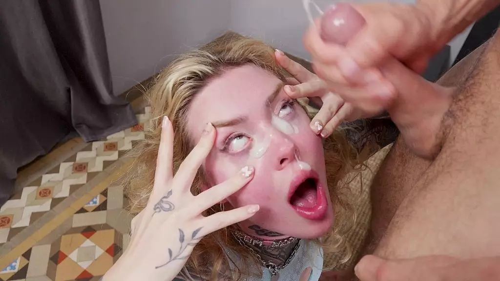Cum Loving Latina Pandora Skye Gets Facialed