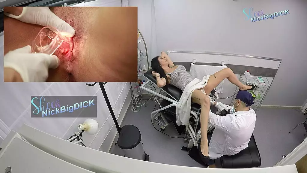Naughty Gynecologist Fucks Patient in Office