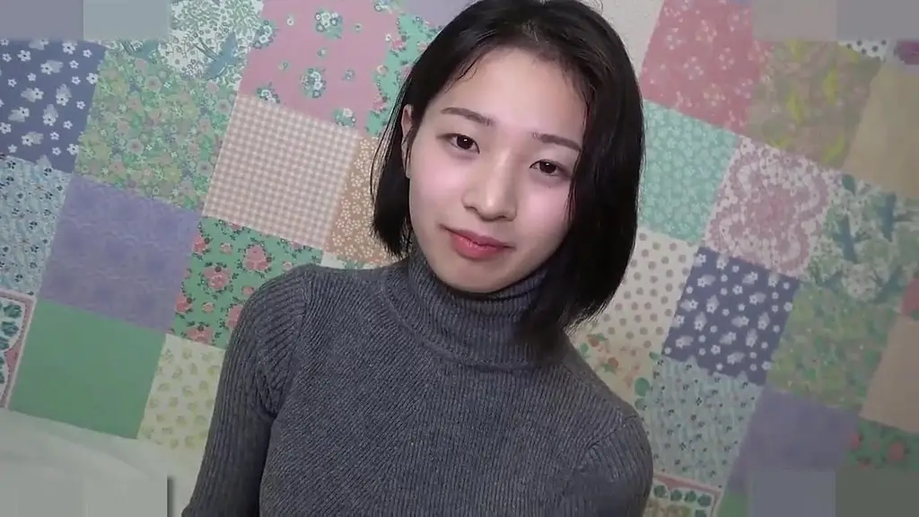 Japanese 18yo Beauty Takes Huge Cock in Uncensored Creampie