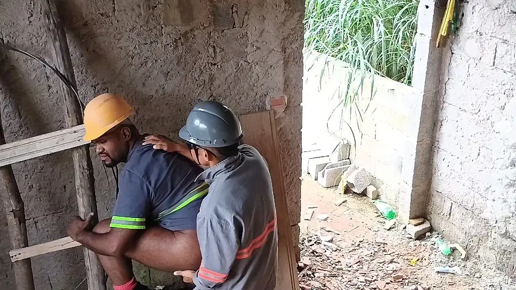 Sexy Construction Workers Fuck Hard