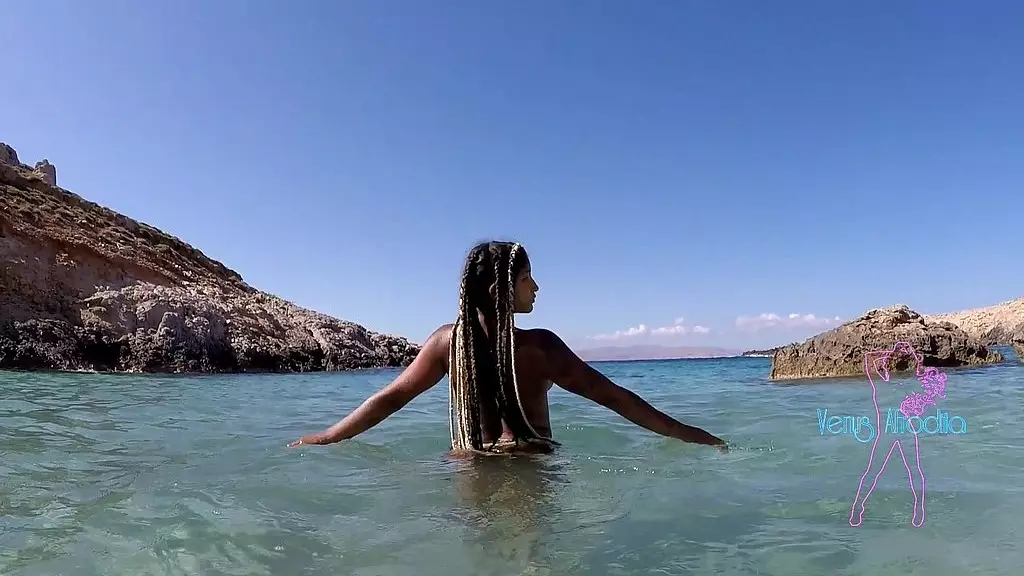 Venus Afrodita's Sizzling Beach Sex with Cedrik Garcia